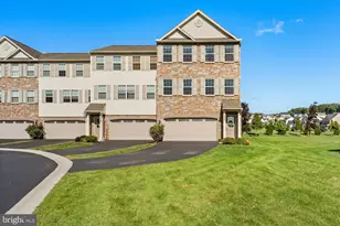 727 Jonathan Ct, Mechanicsburg, PA 17055 - Photo 1