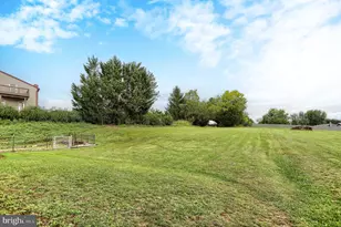 6 Meadowview Dr, Carlisle, PA 17013 - Photo 35
