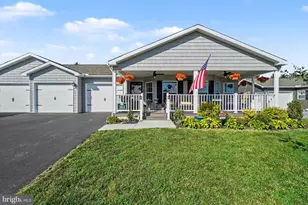162 Glenridge Dr, Carlisle, PA 17015 - Photo 1