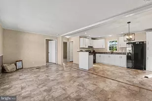 901 S Spring Garde St, Carlisle, PA 17015 - Photo 9