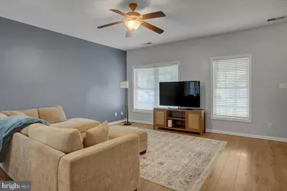 102 Earl Street S, Shippensburg, PA 17257 - Photo 5
