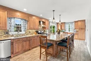 706 Carriage Ln, Mechanicsburg, PA 17050 - Photo 9