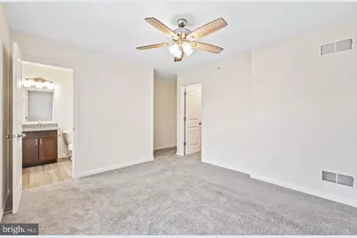 402 Alfalfa Dr, Carlisle, PA 17013 - Photo 15
