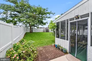 1009 Northfield Dr, Carlisle, PA 17013 - Photo 23