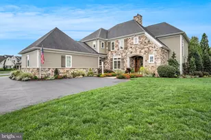 406 Lake Dr, Mechanicsburg, PA 17055 - Photo 3