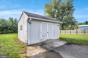 153 E Main St, Walnut Bottom, PA 17266 - Photo 21
