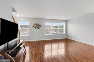 406 Eisenhower Dr, Carlisle, PA 17013 - Photo 3