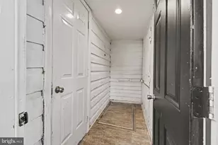 422 N West St, Carlisle, PA 17013 - Photo 23