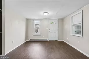 422 N West St, Carlisle, PA 17013 - Photo 3
