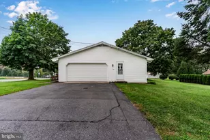 725 Hogestown Rd, Mechanicsburg, PA 17050 - Photo 9