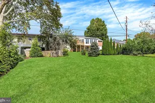 24 Country Club Pl W, Camp Hill, PA 17011 - Photo 25