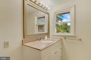 493 Criswell Dr, Boiling Springs, PA 17007 - Photo 21