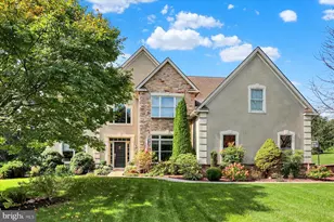 581 Lucinda Ln, Mechanicsburg, PA 17055 - Photo 3