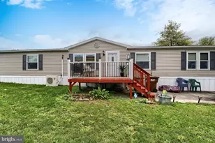170 Country View Dr, Newville, PA 17241 - Photo 1