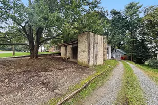 442 Earl Street N, Shippensburg, PA 17257 - Photo 3