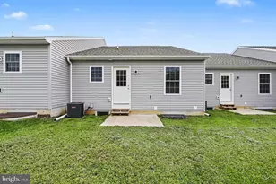 141 Sable Dr, Carlisle, PA 17013 - Photo 5