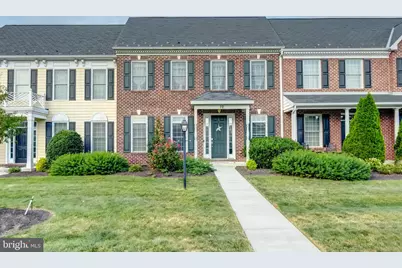 10 Jamestown Square, Mechanicsburg, PA 17050 - Photo 1