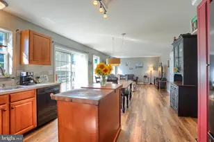 25 W Eppley Dr, Carlisle, PA 17015 - Photo 11