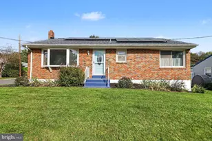 2095 Clarendon St, Camp Hill, PA 17011 - Photo 1