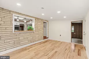 201 Marsh Dr, Carlisle, PA 17015 - Photo 9