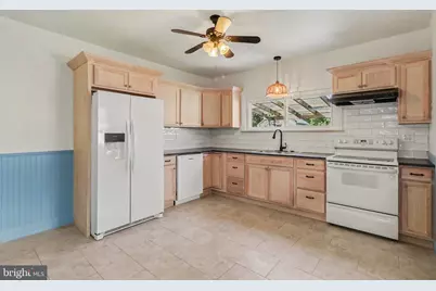 203 3rd, Boiling Springs, PA 17007 - Photo 11