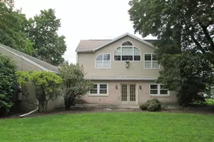 233 Avon Dr, Carlisle, PA 17013 - Photo 9