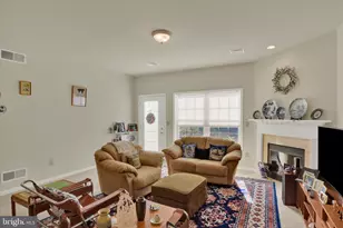 132 Lehman Dr, Carlisle, PA 17013 - Photo 3