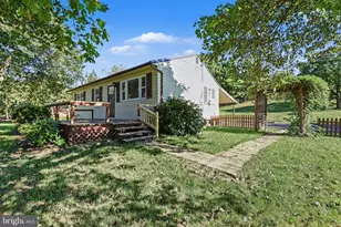 10 Stine Ave, Carlisle, PA 17013 - Photo 1