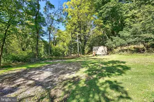 4 E Locust St, Mount Holly Springs, PA 17065 - Photo 33