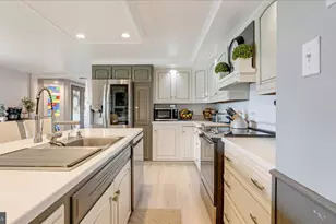 2530 Mahoning Dr W, Lehighton, PA 18235 - Photo 15