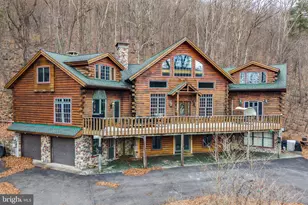 493 Lake Dr, Nesquehoning, PA 18240 - Photo 1