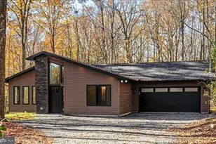 71 Forest Lake Dr, Jim Thorpe, PA 18229 - Photo 1