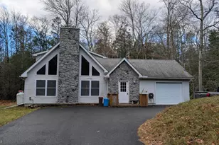 31 Rodda Rd, Lake Harmony, PA 18624 - Photo 1