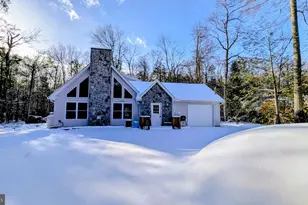 31 Rodda Rd, Lake Harmony, PA 18624 - Photo 5