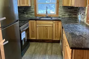 81 Henning St, Lake Harmony, PA 18624 - Photo 5