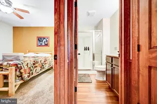 136 Pineknoll Dr, Lake Harmony, PA 18624 - Photo 59