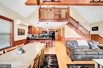 136 Pineknoll Drive, Lake Harmony, PA 18624 - Photo 15