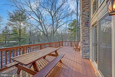 136 Pineknoll Drive, Lake Harmony, PA 18624 - Photo 5