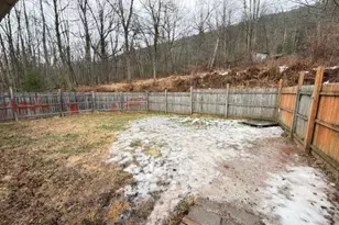 1165 E Catawissa St, Nesquehoning, PA 18240 - Photo 5