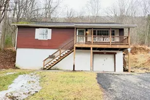 1165 E Catawissa St, Nesquehoning, PA 18240 - Photo 3