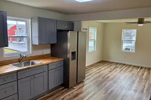 253 Main St, Parryville, PA 18244 - Photo 3