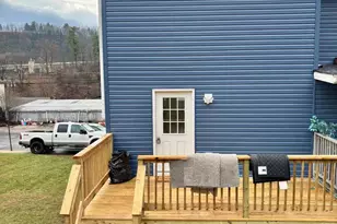 253 Main St, Parryville, PA 18244 - Photo 27