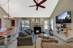 390 Snow Ridge Cir, Lake Harmony, PA 18624 - Photo 5