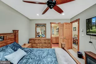 390 Snow Ridge Cir, Lake Harmony, PA 18624 - Photo 9