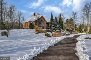235 Wolf Hollow Rd, Lake Harmony, PA 18624 - Photo 5