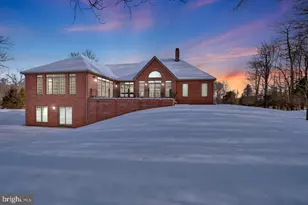 235 Wolf Hollow Rd, Lake Harmony, PA 18624 - Photo 5