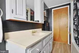 415 W White St, Summit Hill, PA 18250 - Photo 21