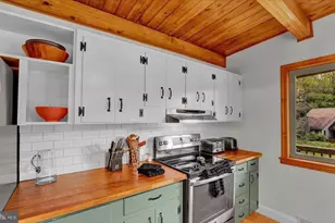 72 Forest Dr, Lake Harmony, PA 18624 - Photo 11