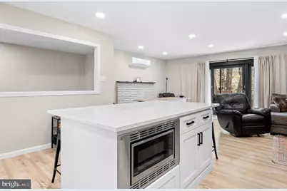 70 Pineknoll Drive, Lake Harmony, PA 18624 - Photo 5