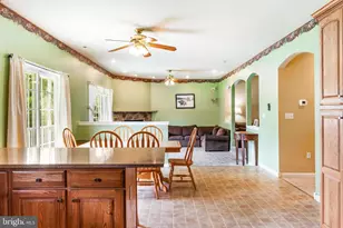 410 Maxine Dr, Lehighton, PA 18235 - Photo 17